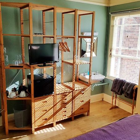 Alma House Bed And Breakfast 뉴버리 외부 사진